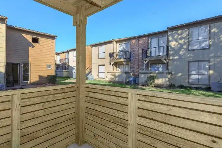 Rental by Apartment Wolf | Northpoint Square | 220 Northpoint Dr, Houston, TX 77060 | apartmentwolf.com