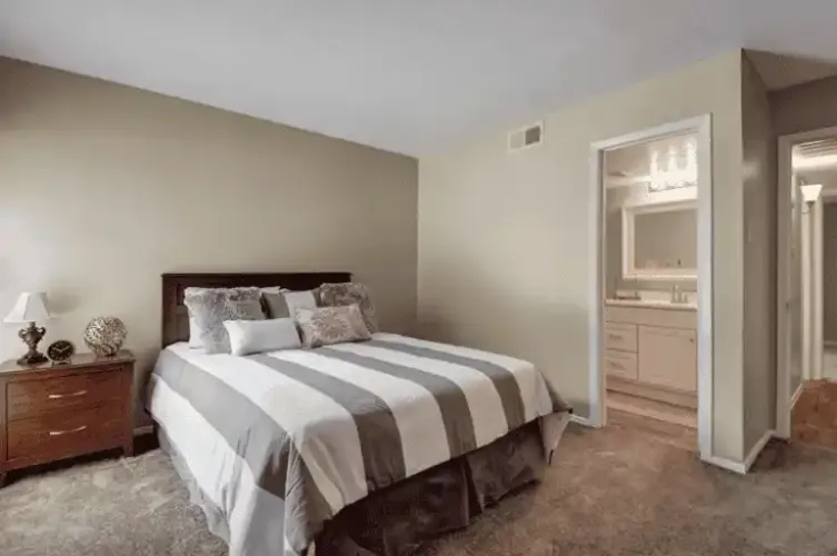 Rental by Apartment Wolf | SV Apts | 1332 W Spring Valley Rd | apartmentwolf.com