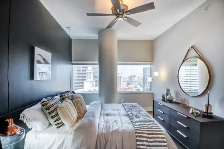 Rental by Apartment Wolf | Saint Paul | 3500 North Saint Paul Street | apartmentwolf.com