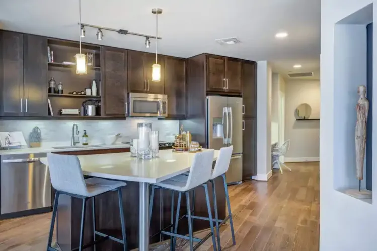 Rental by Apartment Wolf | Saint Paul | 3500 North Saint Paul Street | apartmentwolf.com