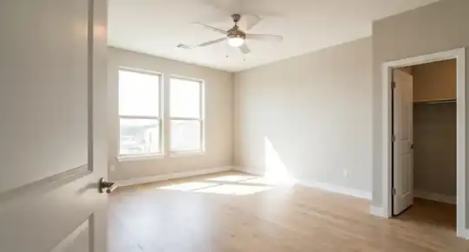 Rental by Apartment Wolf | E Commerce | 3623 E Commerce St | apartmentwolf.com
