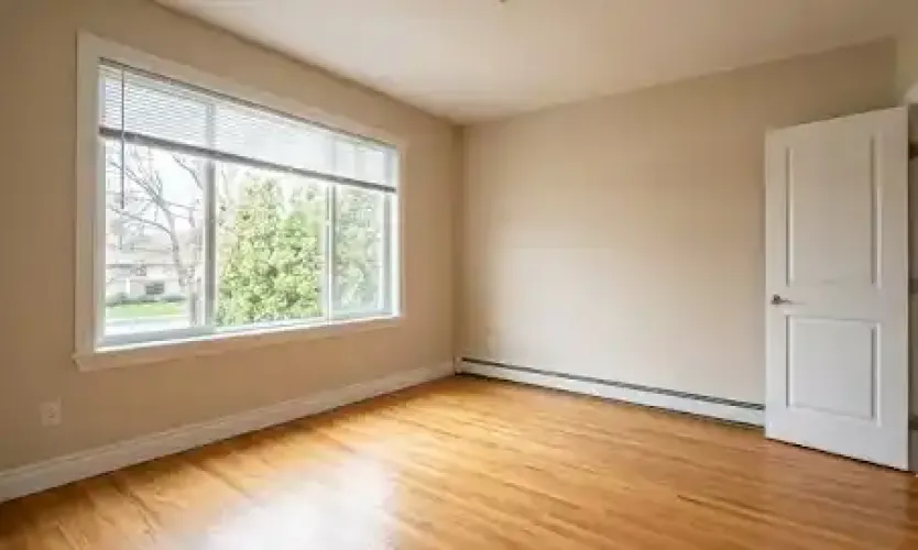 Rental by Apartment Wolf | Harding | 334 W Harding Blvd | apartmentwolf.com