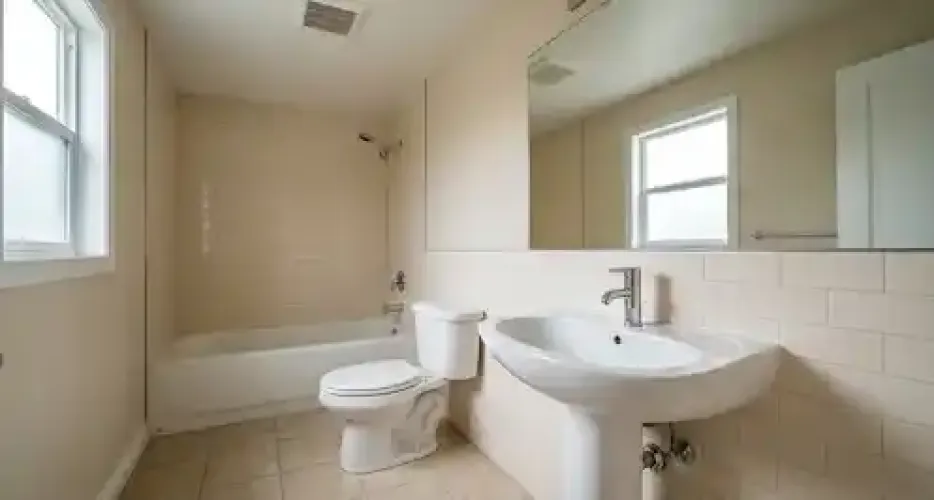 Rental by Apartment Wolf | Harding | 334 W Harding Blvd | apartmentwolf.com