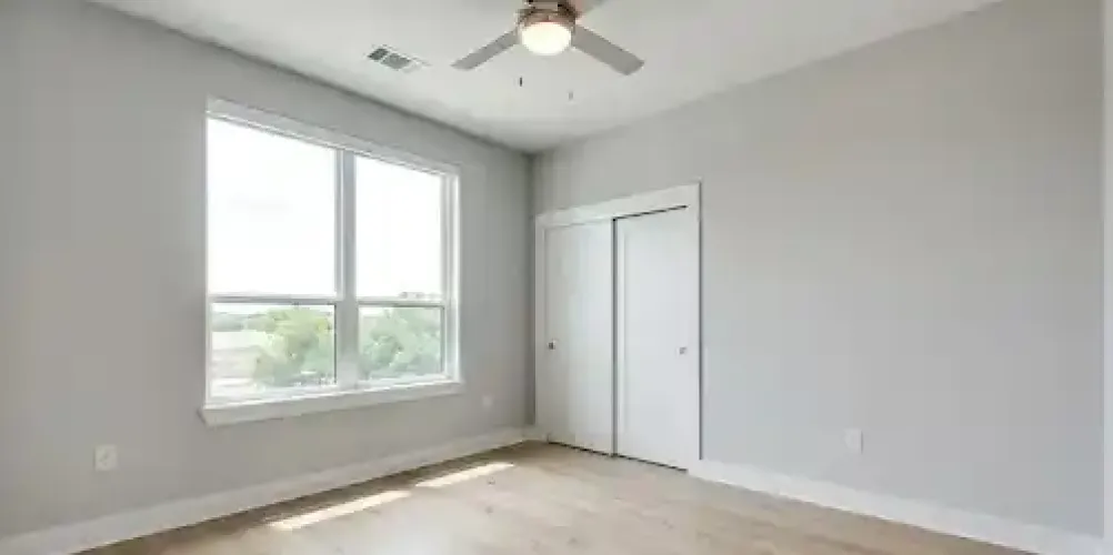 Rental by Apartment Wolf | Broadway | 2255 North Broadway | apartmentwolf.com
