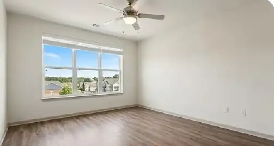 Rental by Apartment Wolf | Moresby | 1724 Moresby St | apartmentwolf.com
