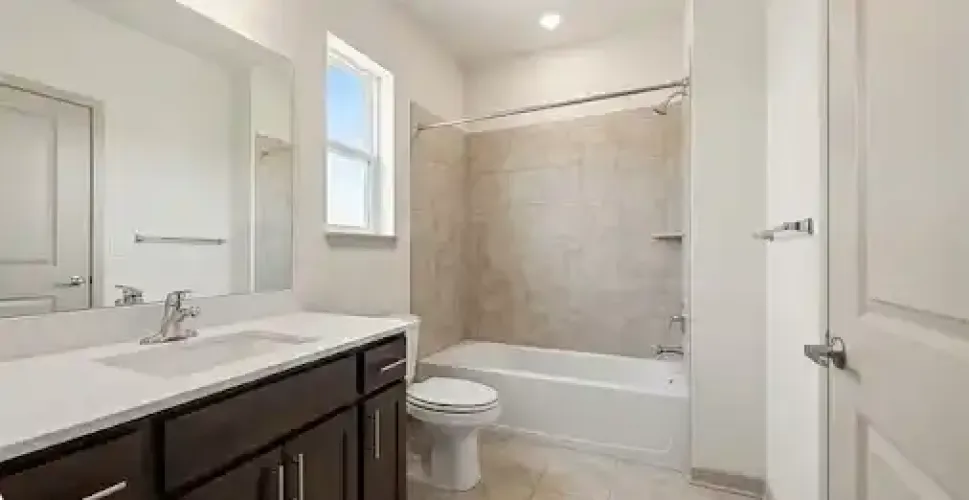 Rental by Apartment Wolf | Moresby | 1724 Moresby St | apartmentwolf.com