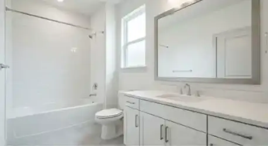 Rental by Apartment Wolf | Sam | 702 N Sam Houston Pky E | apartmentwolf.com