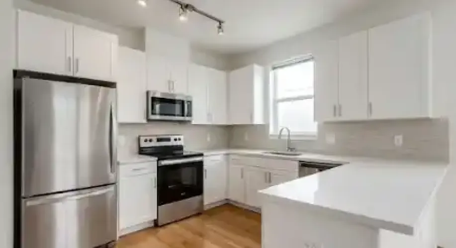 Rental by Apartment Wolf | Buffalo | 3120 Buffalo Speedway | apartmentwolf.com