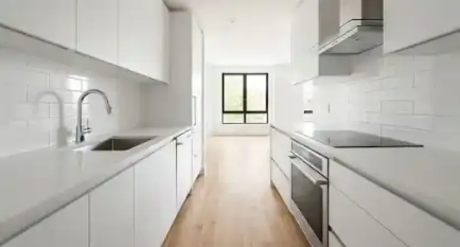 Rental by Apartment Wolf | Windrose | Columbus Avenue & Windrose Avenue | apartmentwolf.com