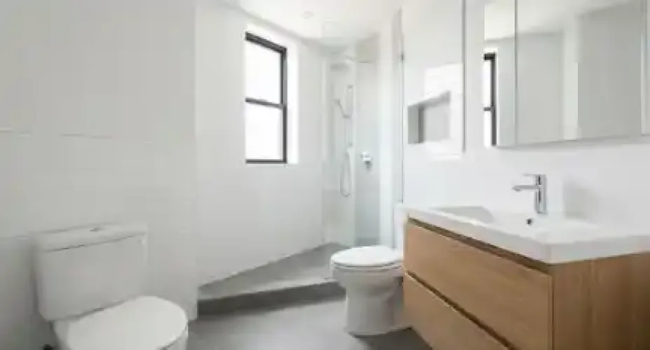 Rental by Apartment Wolf | Windrose | Columbus Avenue & Windrose Avenue | apartmentwolf.com