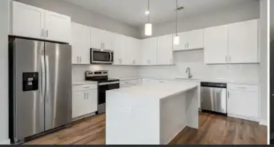 Rental by Apartment Wolf | County | 6400 County Road 124 | apartmentwolf.com
