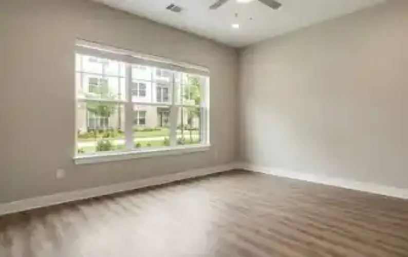 Rental by Apartment Wolf | Robinson | 3900 Robinson Road | apartmentwolf.com