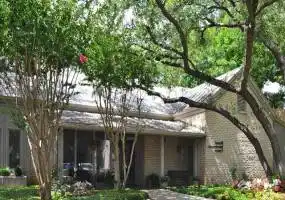 Rental by Apartment Wolf | Oakhampton Place | 1983 Oakwell Farms Pky, San Antonio, TX 78218 | apartmentwolf.com Rental by Apartment Wolf | Oakhampton Place | 1983 Oakwell Farms Pky, San Antonio, TX 78218 | apartmentwolf.com
