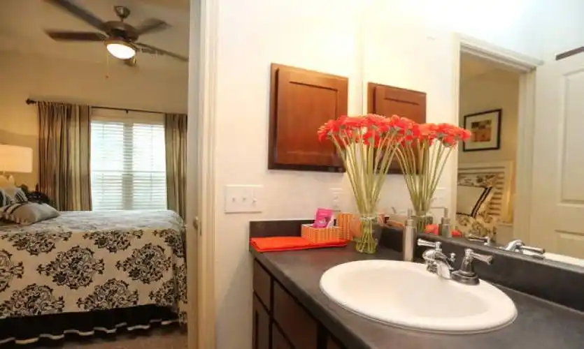 Rental by Apartment Wolf | Sevona Westover Hills | 12105 State Highway 151, San Antonio, TX 78251 | apartmentwolf.com